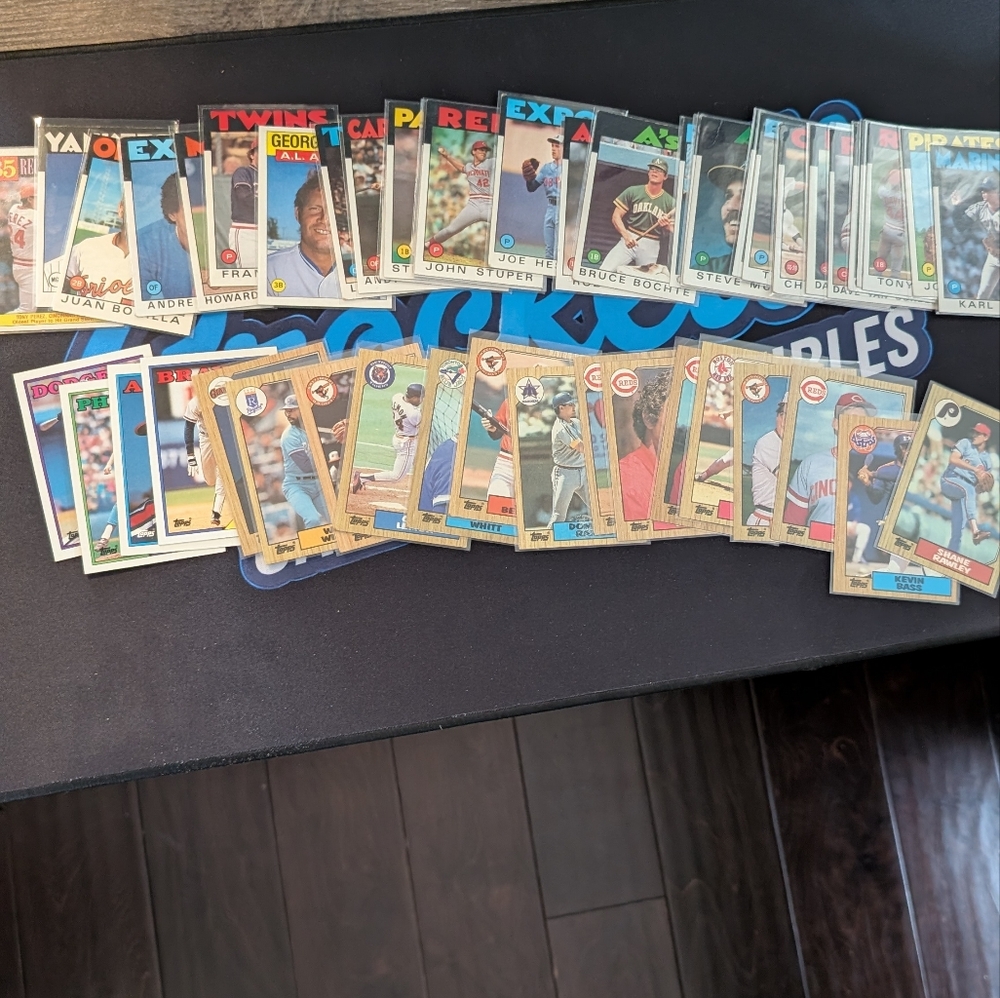 Topps Baseball Cards